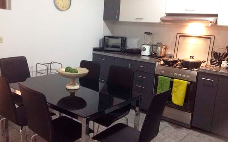 Habitación en Miraflores dentro de Condominio - Zona Común - Cocina - CasasDepasyCuartos.com Habitación en Miraflores dentro de Condominio - Zona Común - Cocina - CasasDepasyCuartos.com